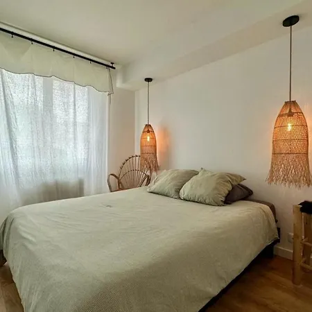 Bright Cocoon With Garden In *